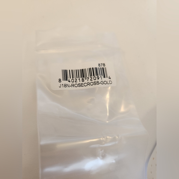 NWT UNCOMMON JAMES Rose Cross Pendant Necklace - Picture 4 of 6